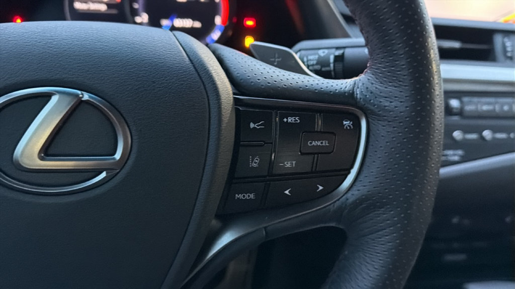 Used 2020 Lexus ES 350 F Sport w/ Accessory Package 2 FWD image 21