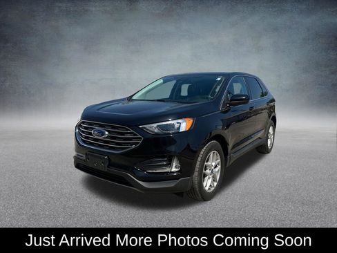 Used 2022 Ford Edge SEL w/ Convenience Package image 3