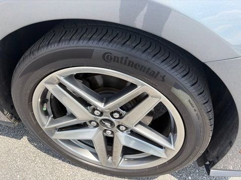 Used 2024 Ford Mustang Coupe RWD image 5