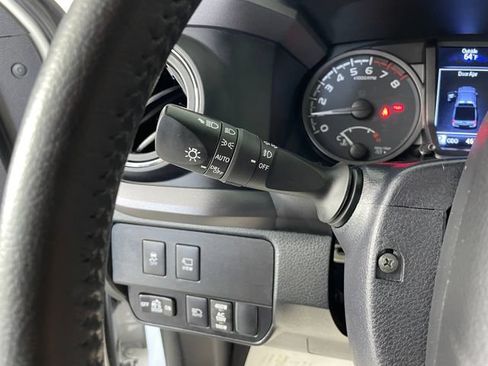 Used 2023 Toyota Tacoma TRD Off-Road w/ TRD Premium Off Road Package AWD/4WD image 15