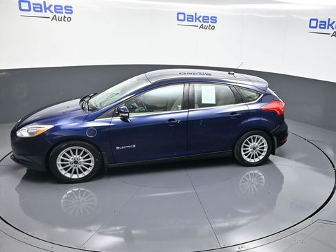 Used 2016 Ford Focus Electric Hatchback w/ Exterior Protection Package image 48