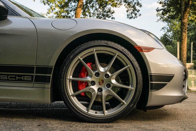 Used 2016 Porsche Cayman RWD image 11