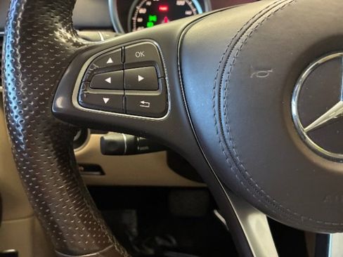 Used 2017 Mercedes-Benz GLS 450 4MATIC image 22