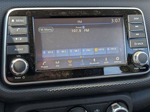 New 2025 Nissan Kicks Play S FWD image 22