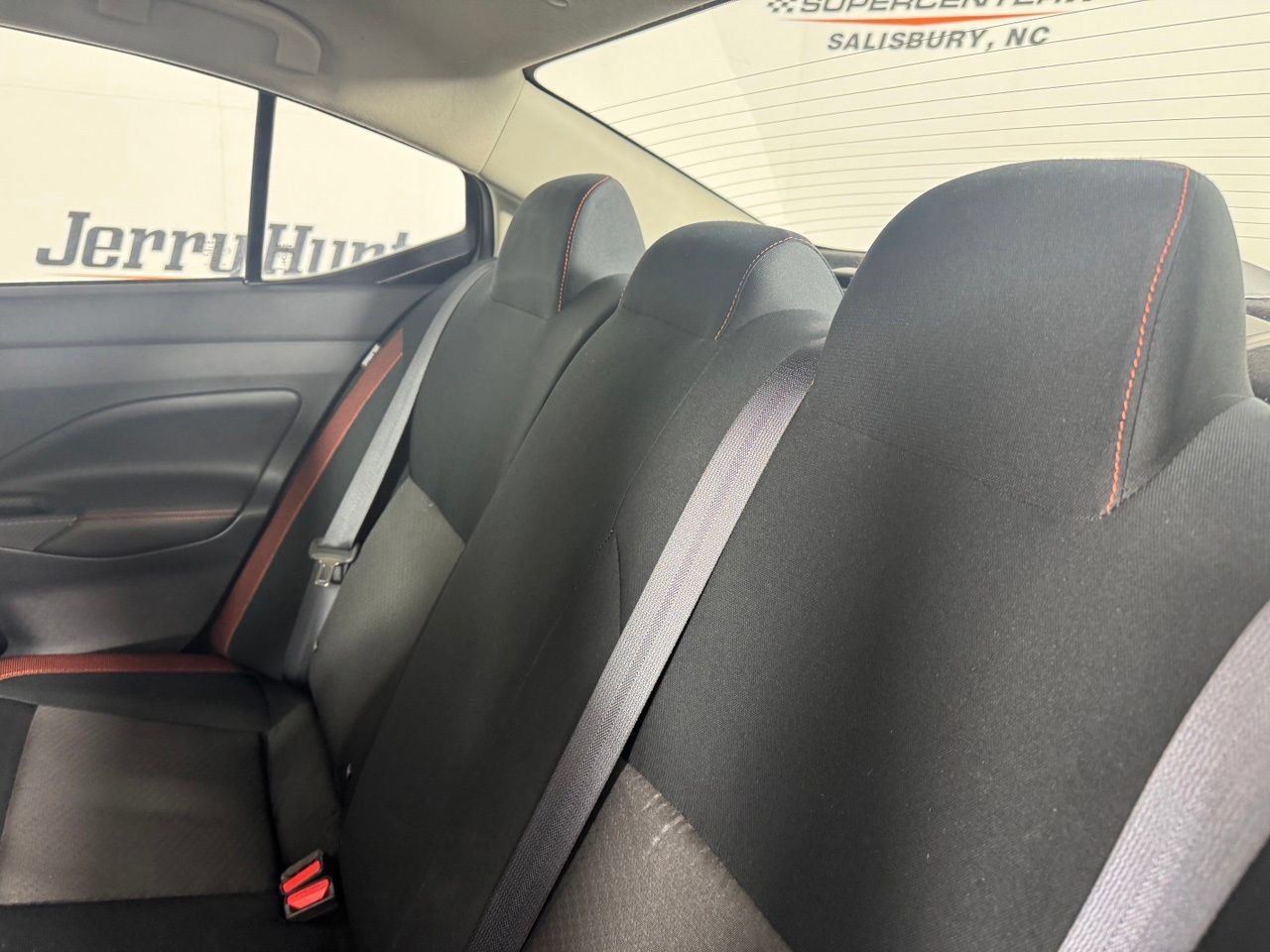 Used 2025 Nissan Versa SR FWD image 26