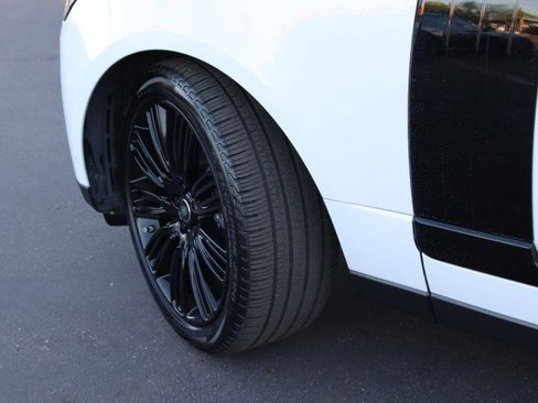 Used 2018 Land Rover Range Rover HSE image 58