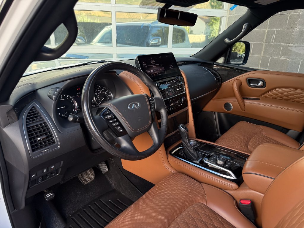Used 2024 INFINITI QX80 Sensory w/ Cargo Package AWD/4WD image 22