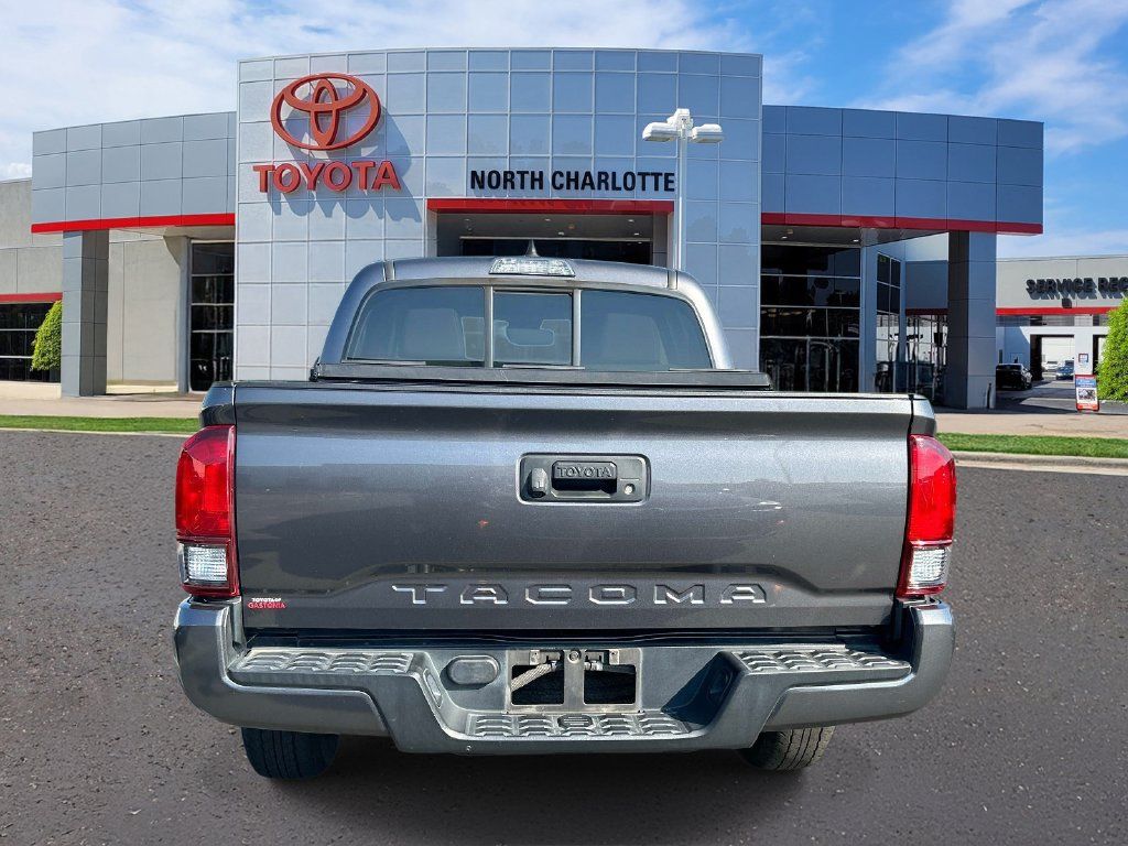 Used 2022 Toyota Tacoma SR w/ SR Convenience Package RWD image 5