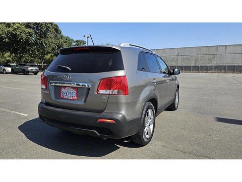 Used 2013 Kia Sorento EX w/ Premium Plus Pkg image 7