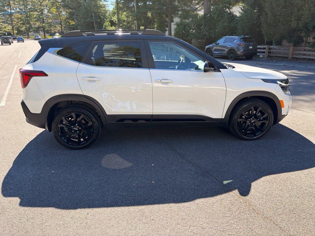 Used 2024 Kia Seltos X-Line AWD/4WD image 10
