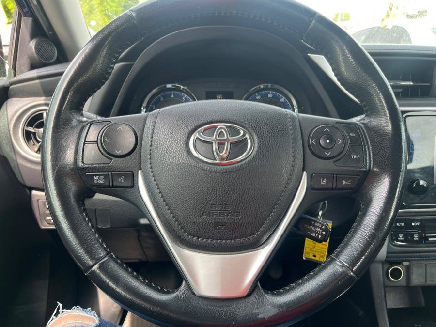 Used 2019 Toyota Corolla SE w/ Body Protection Package FWD image 11