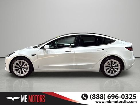 Used 2022 Tesla Model 3 RWD image 2