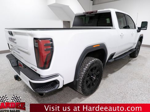 Used 2024 GMC Sierra 2500 AT4 w/ AT4 Premium Plus Package image 5