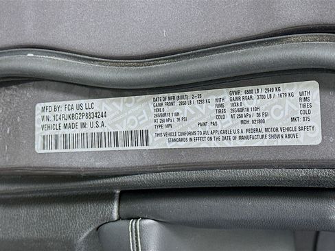 Used 2023 Jeep Grand Cherokee L Limited AWD/4WD image 12