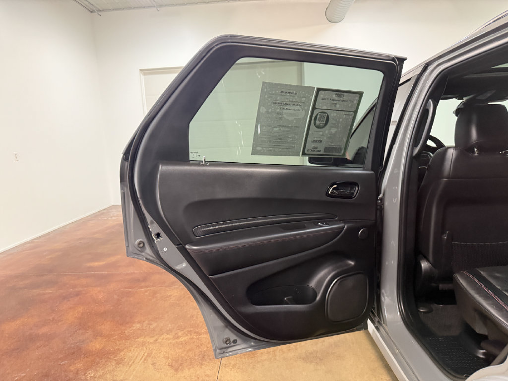 Used 2022 Dodge Durango R/T w/ Tow 'N Go Package AWD/4WD image 46
