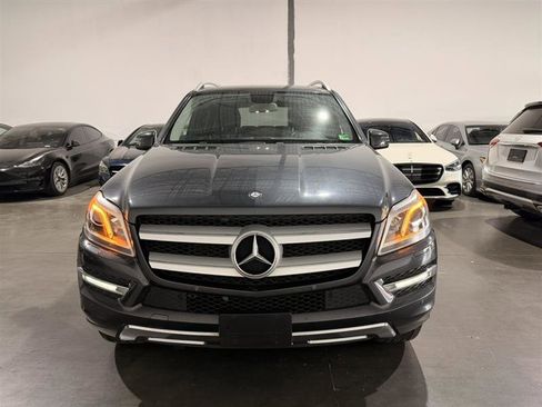 Used 2013 Mercedes-Benz GL 450 4MATIC image 2