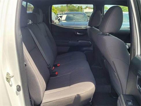 Used 2018 Toyota Tacoma TRD Sport w/ Technology Package RWD image 29