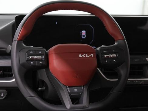 Used 2025 Kia K4 GT-Line w/ GT-Line Premium Package image 7