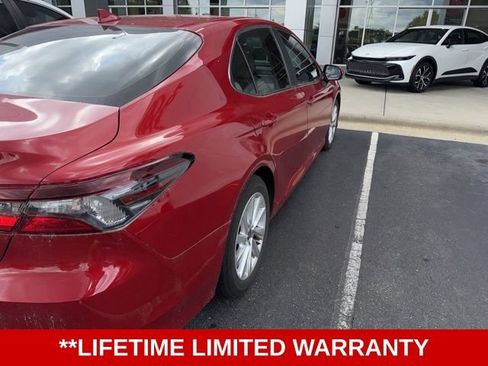 Used 2023 Toyota Camry LE FWD image 3