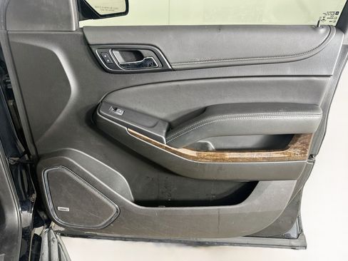 Used 2019 Chevrolet Tahoe LT RWD image 34