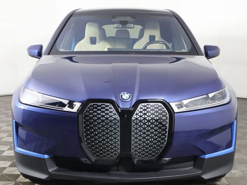 Used 2024 BMW iX xDrive50 w/ Premium Package AWD/4WD image 12