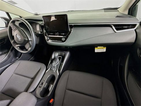 Certified 2025 Toyota Corolla LE image 25