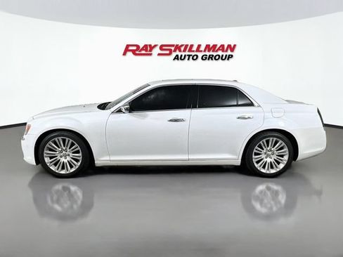 Used 2013 Chrysler 300 C w/ Light Group RWD image 4