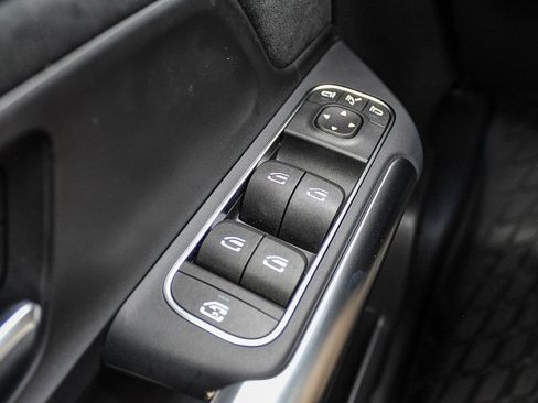 Used 2024 Mercedes-Benz GLA 250 4MATIC image 52