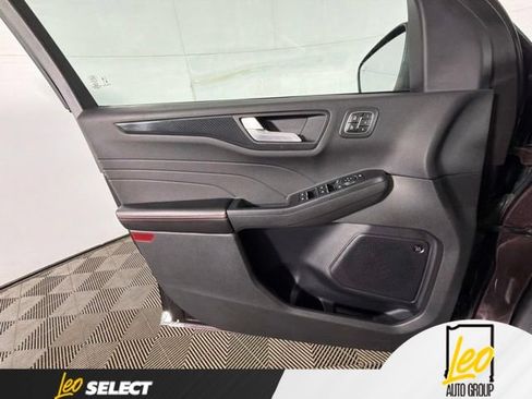 Used 2023 Ford Escape ST-Line Select w/ Tech Pack #2 AWD/4WD image 23