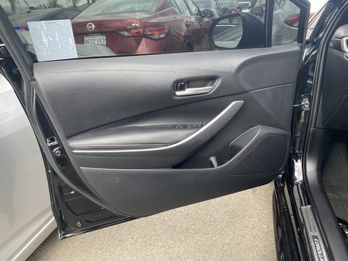 Used 2023 Toyota Corolla SE w/ SE Premium Package FWD image 15