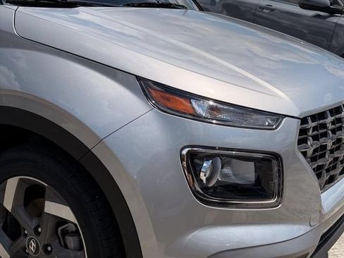 Certified 2026 Hyundai Venue SEL FWD image 28