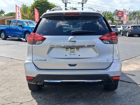 Used 2019 Nissan Rogue SV FWD image 7