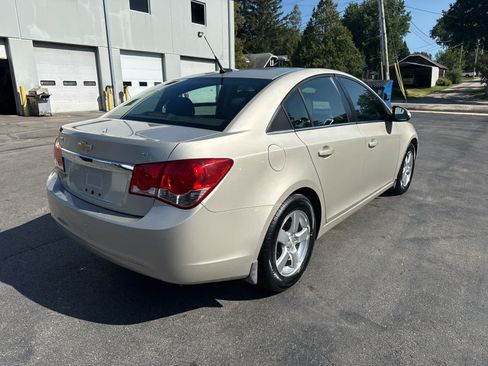 Used 2014 Chevrolet Cruze LT FWD image 3