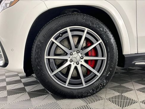 Certified 2025 Mercedes-Benz GLS 63 AMG 4MATIC image 8