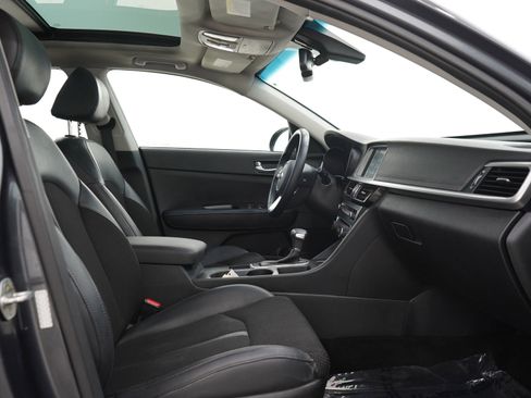 Used 2019 Kia Optima S w/ S Panoramic Sunroof Package FWD image 11