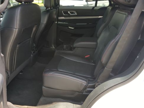 Used 2018 Ford Explorer Sport w/ Equipment Group 401A AWD/4WD image 22