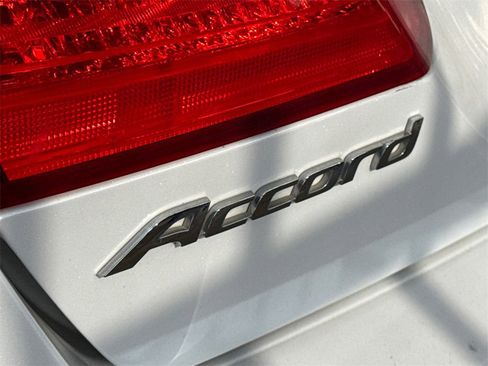 Used 2013 Honda Accord Sport image 9