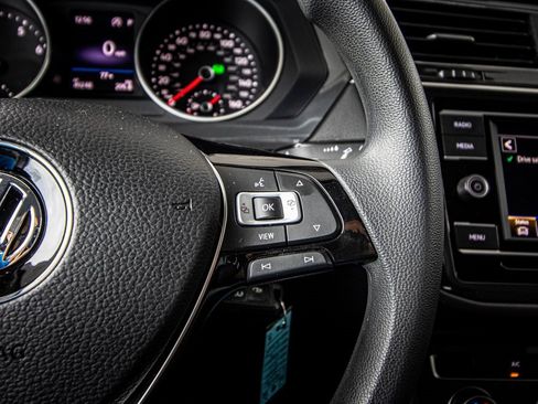 Certified 2020 Volkswagen Tiguan S image 30