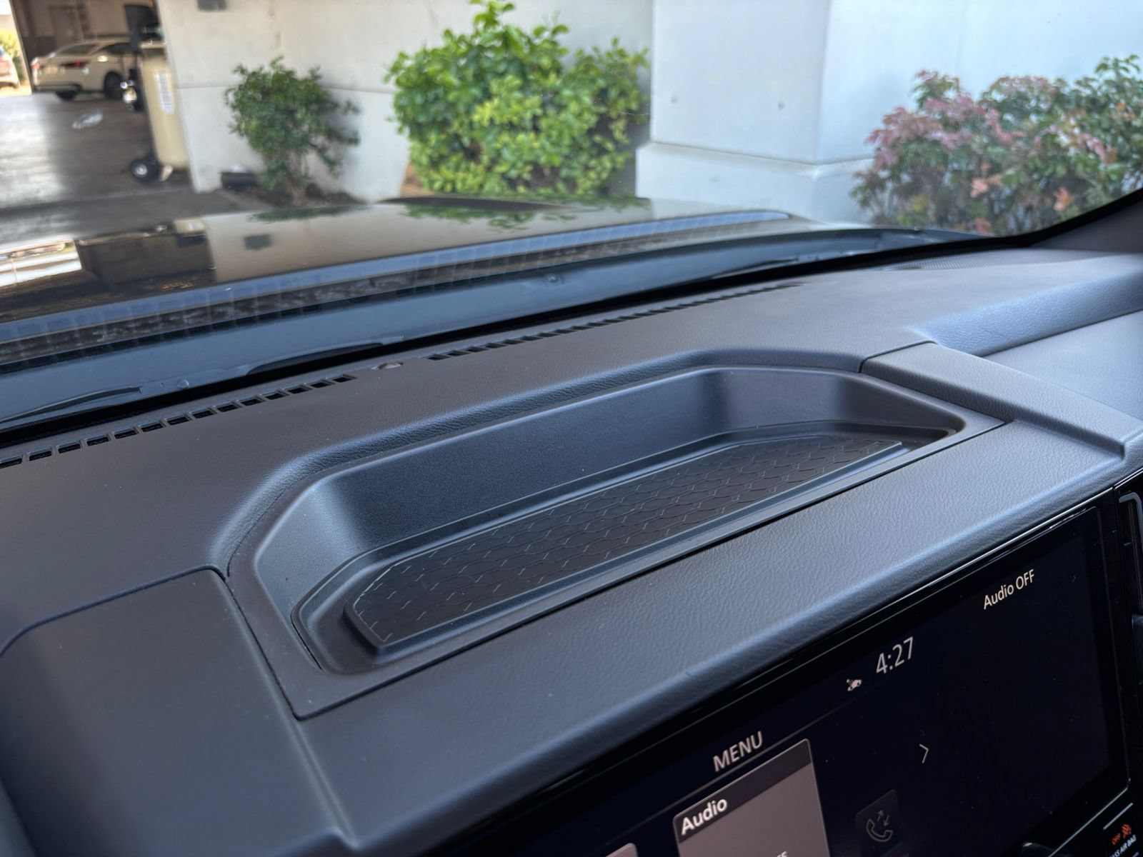 Used 2026 Nissan Frontier PRO-4X AWD/4WD image 16
