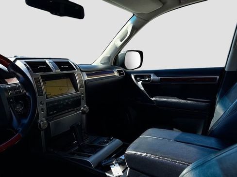 Used 2010 Lexus GX 460 image 25