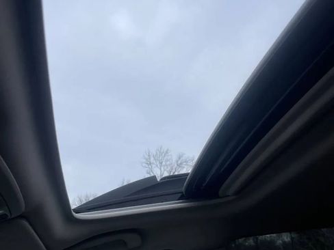 Used 2015 Subaru Outback 2.5i Limited image 19