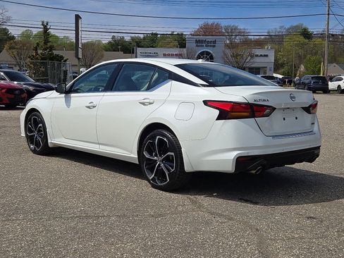 Used 2023 Nissan Altima 2.5 SR w/ SR Premium Package AWD/4WD image 7