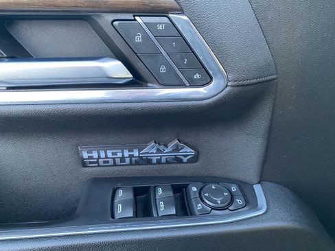 Used 2024 Chevrolet Silverado 1500 High Country w/ Technology Package image 22