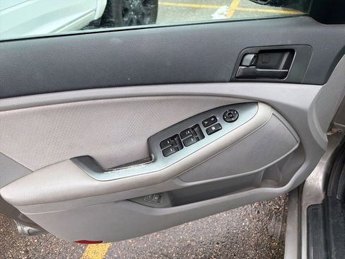 Used 2013 Kia Optima LX w/ Convenience Pkg image 9