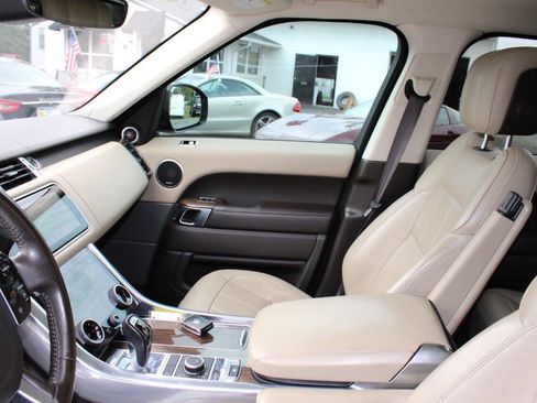 Used 2018 Land Rover Range Rover Sport HSE AWD/4WD image 14