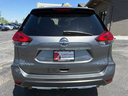 Used 2017 Nissan Rogue SL w/ SL Premium Package AWD/4WD image 4