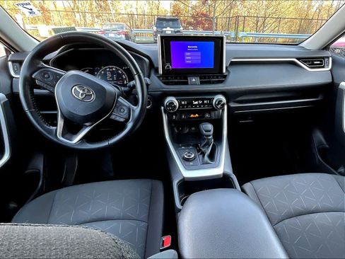 Used 2023 Toyota RAV4 XLE image 21