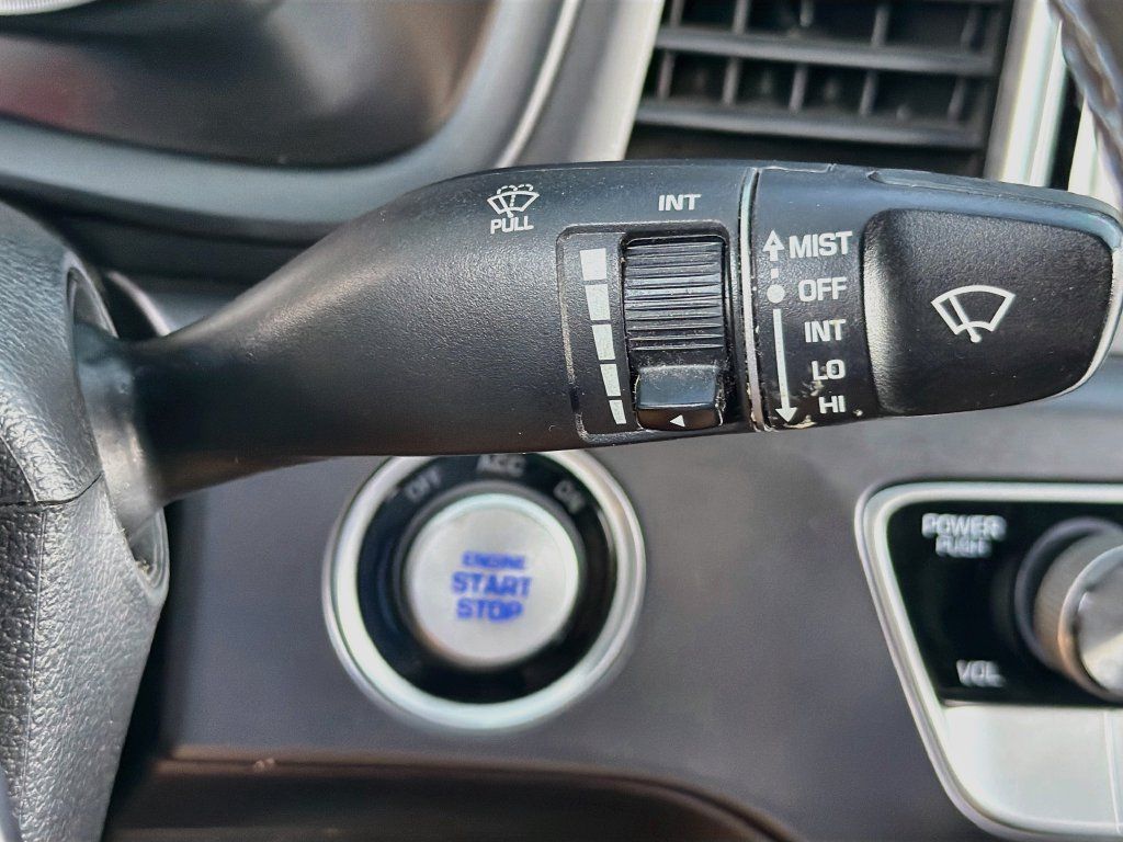 Used 2018 Hyundai Sonata Limited FWD image 18