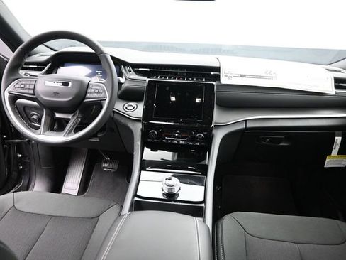 New 2026 Jeep Grand Cherokee Laredo X RWD image 23