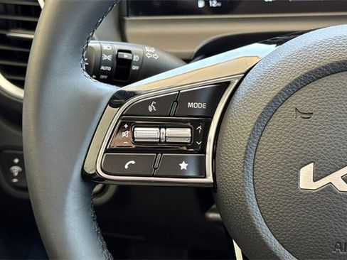 New 2025 Kia Seltos EX image 30